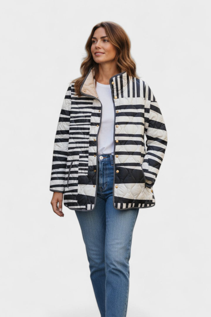 Nora | Quilted Jakke med Måne- og Kattemotiver