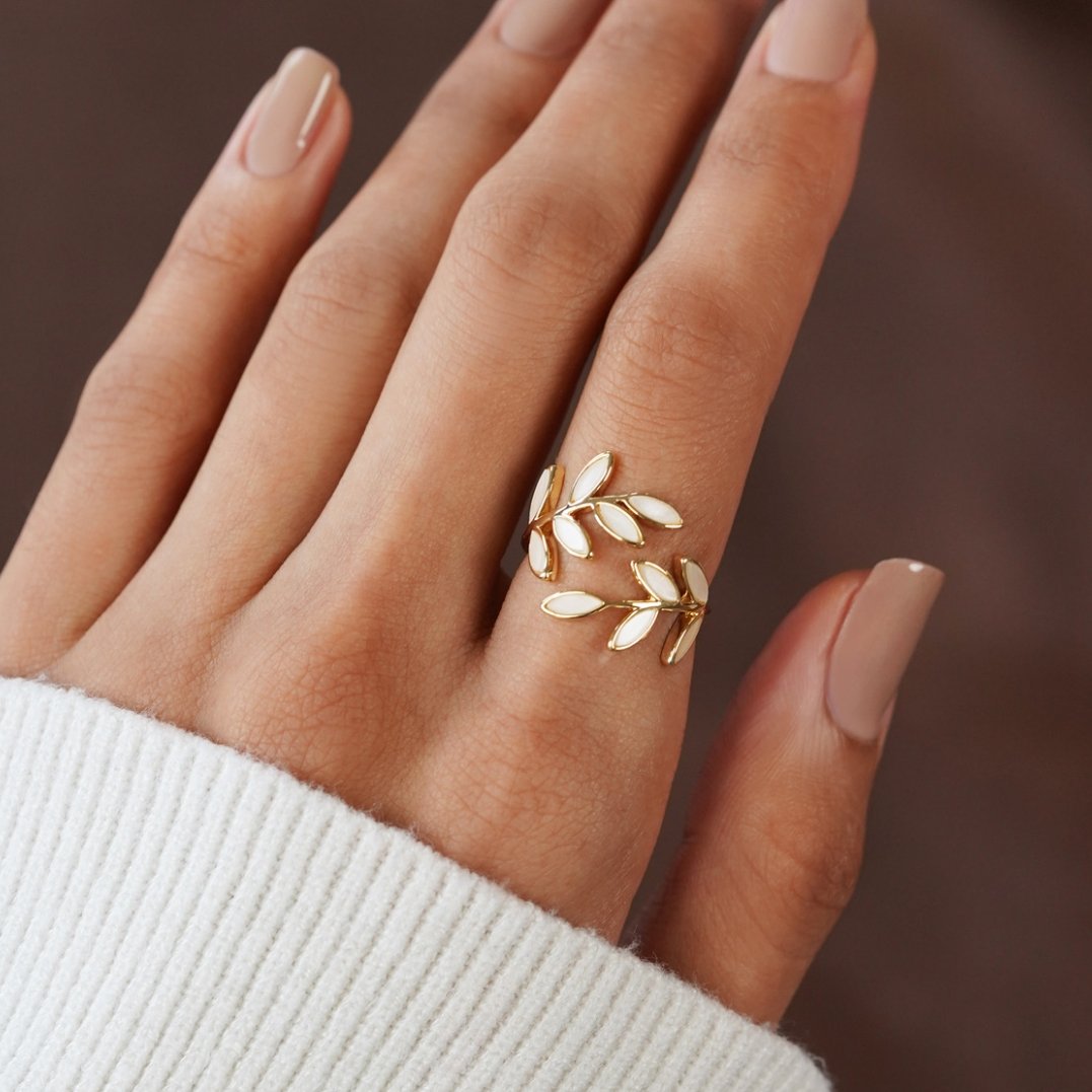 Serene - Guldblad Ring
