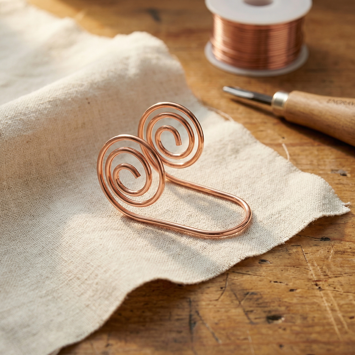 Håndlavet spiralsmykke i kobber