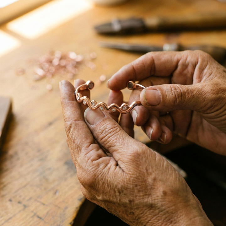 Lark – kobberarmbånd med krystaller